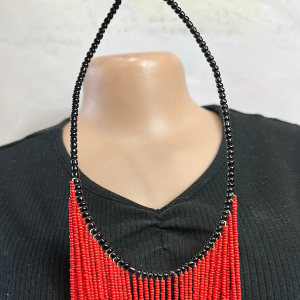 Masai Beaded Necklace (Red,White,Blk)