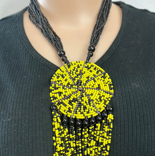 Pearl Beaded Necklace (yellow& Blk)