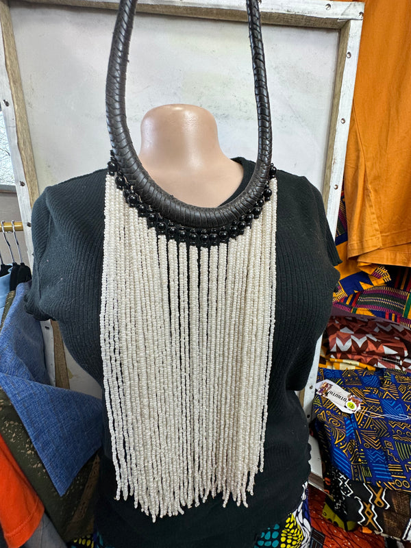 Masai Beaded Necklace (pearl)